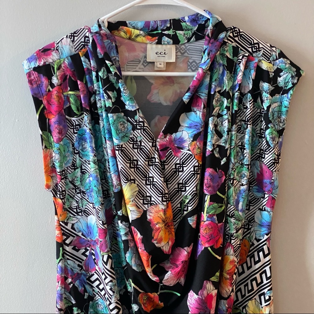 ECI New York Floral & Aztec Print Sleeveless Blouse | Size M
